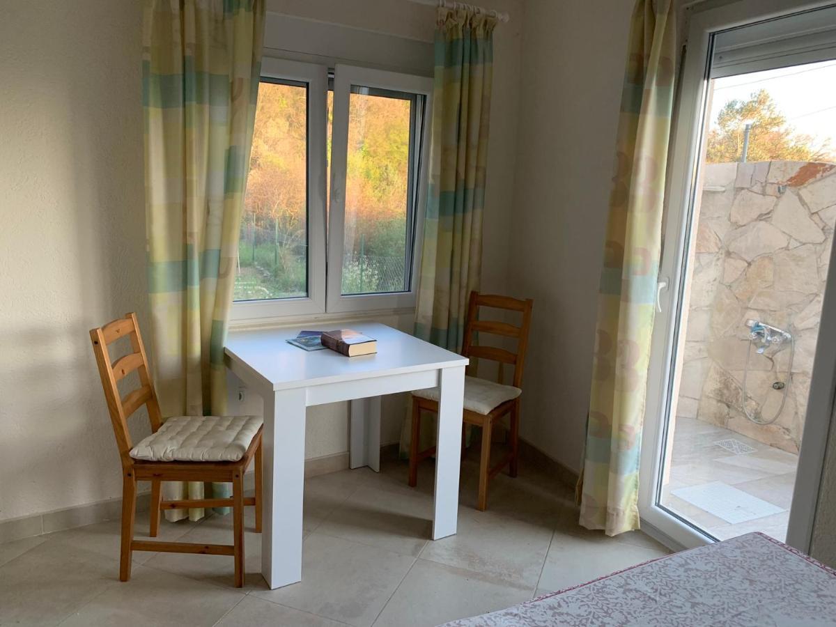 Apartments Mirian Petrovac Екстериор снимка