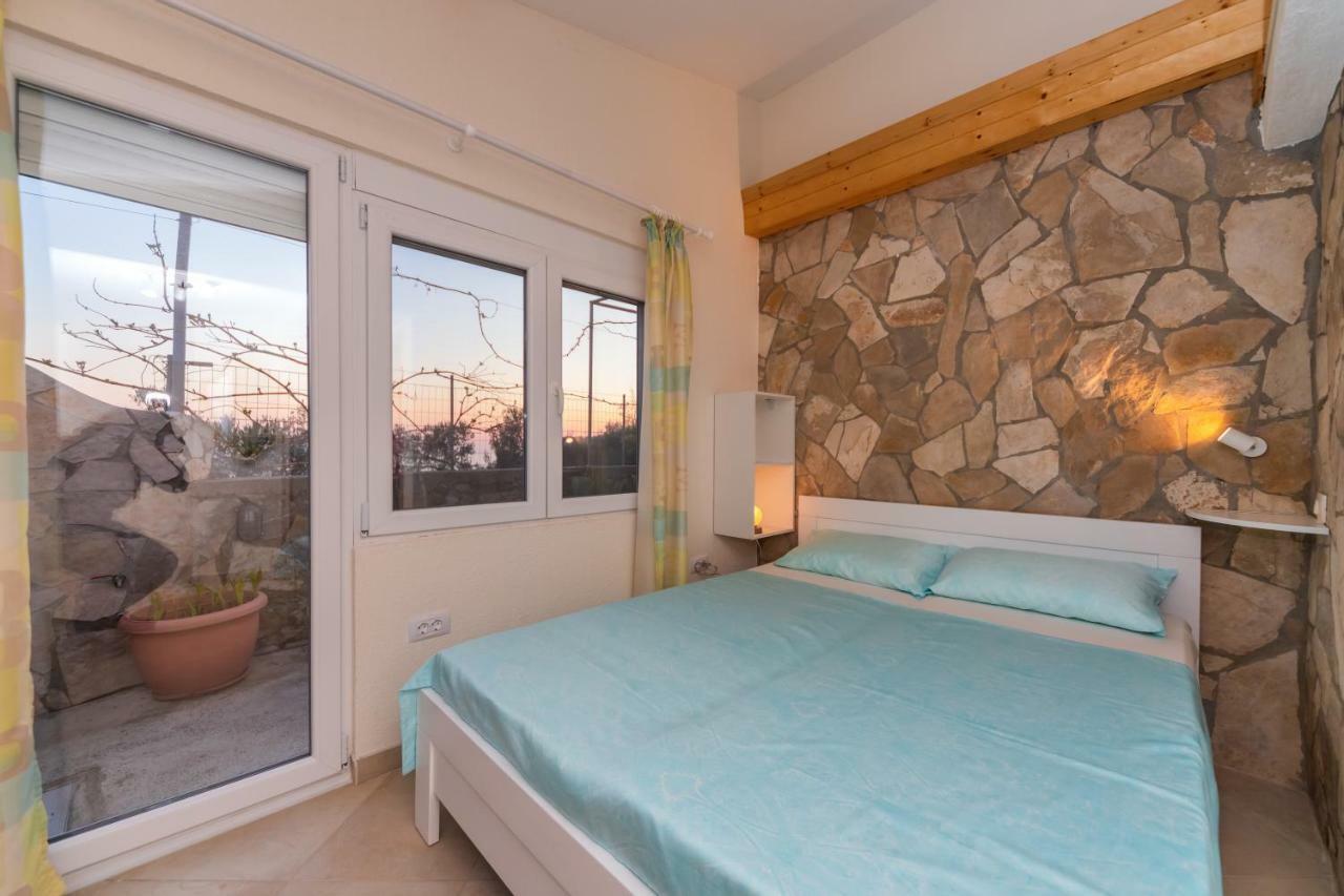 Apartments Mirian Petrovac Екстериор снимка